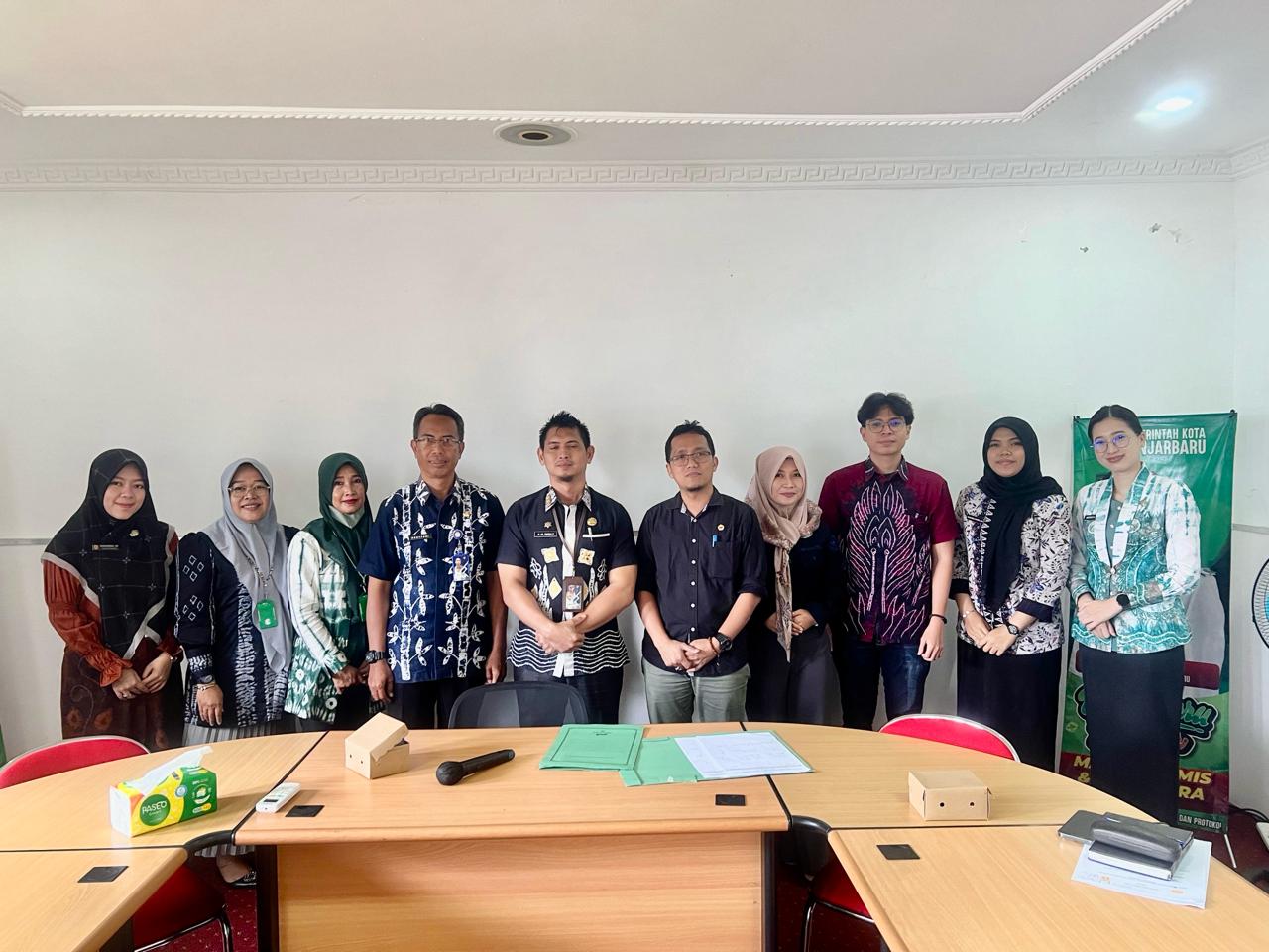 Gambar Rapat Pembahasan Draft Perjanjian Kerja Sama antara Pemerintah Kota Banjarbaru dengan Universitas Lambung Mangkurat